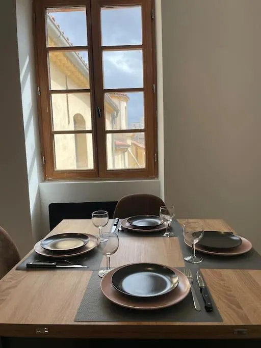 Appartement Entre La Gare St Charles Et Vieux Port Marseilles