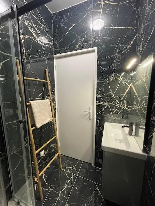 Appartement Entre La Gare St Charles Et Vieux Port Marseilles